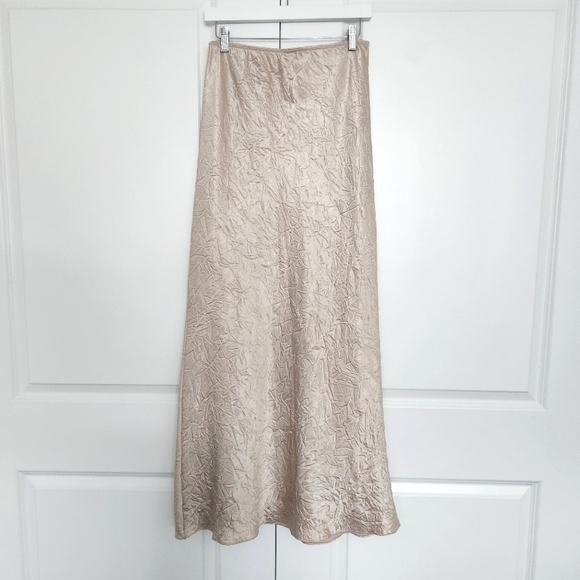 Crinkle maxi skirt - Picture 4 of 5